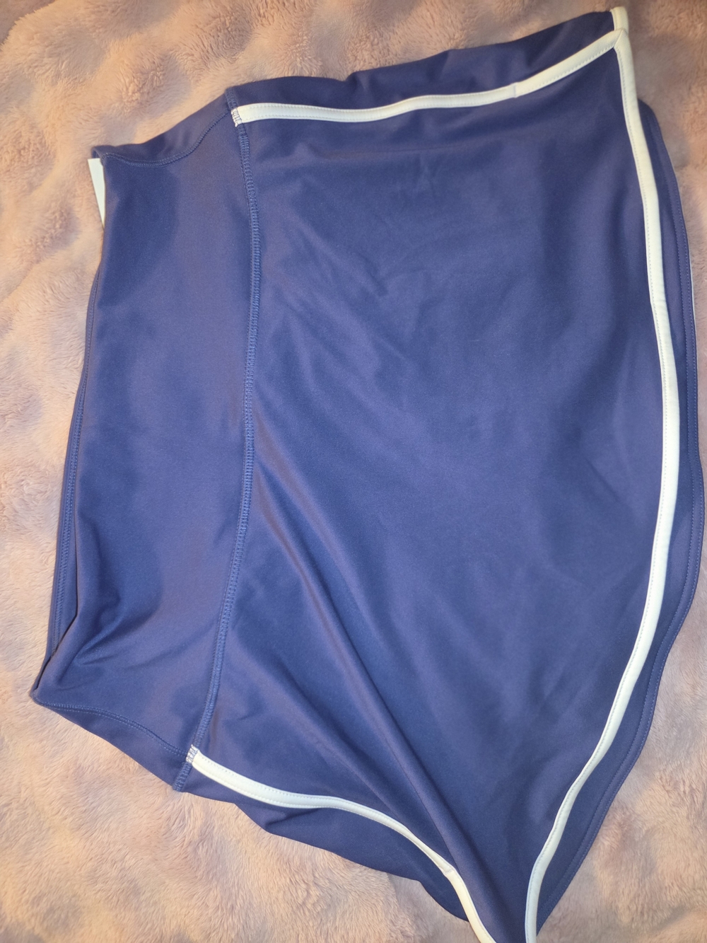 Womens DSG Skort with White Trim - Size L - NWT